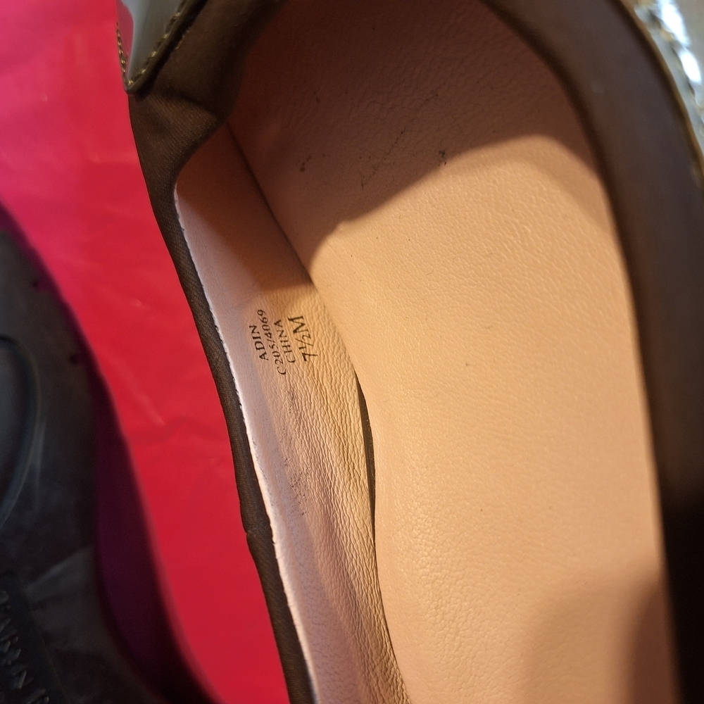 Taryn Rose Chocolate Brown Leather Loafers Flats. Size 7.5 M - Picture 6 of 12